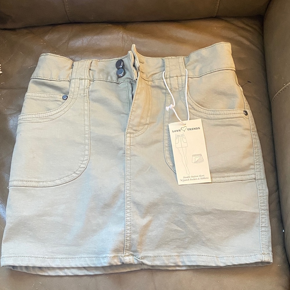 Love Tree Olive Mini Skirt with Pockets